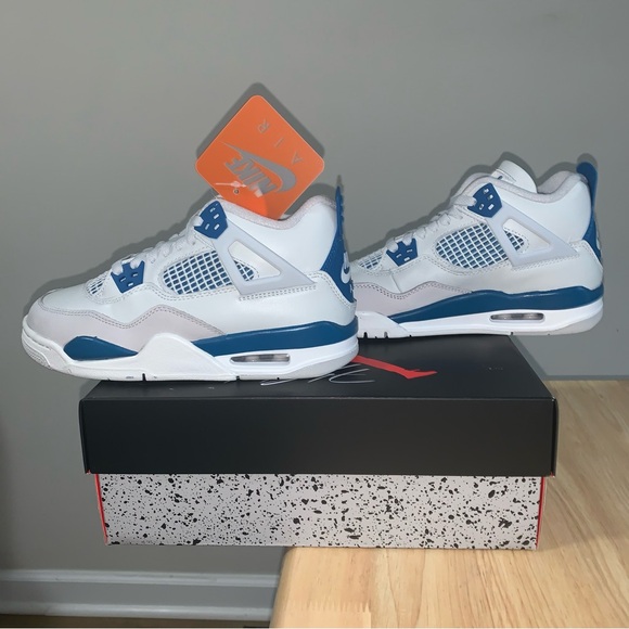 Air Jordan 4 Retro Military Blue GS Shoes - Picture 2 of 4